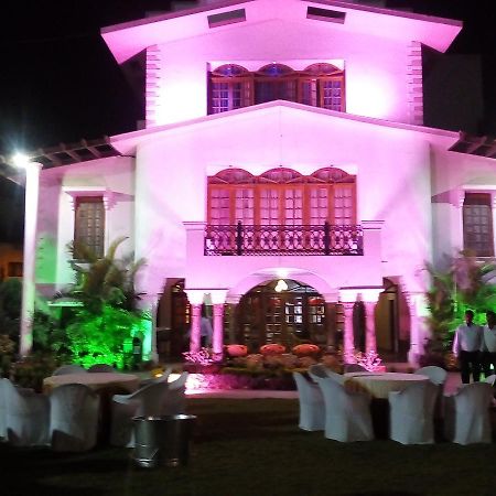 Rewa Celebration Hotel And Resort מראה חיצוני תמונה