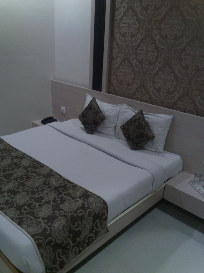 Rewa Celebration Hotel And Resort מראה חיצוני תמונה